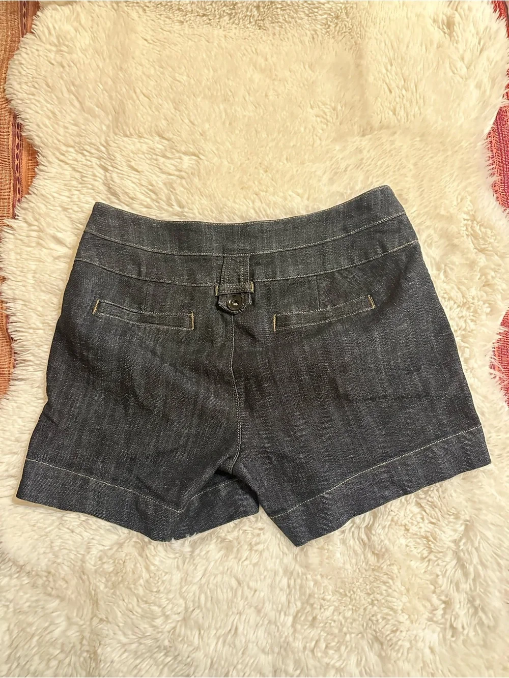 One 5 One Dark Wash Denim Shorts Size 10 Cuffed Stretch 4.5” Inseam